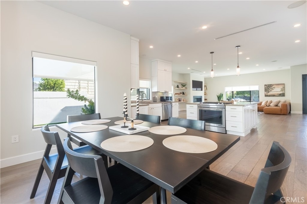 13957 Hesby Street - Photo 12