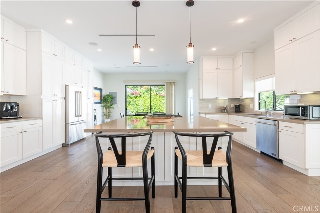 13957 Hesby Street - Photo 7
