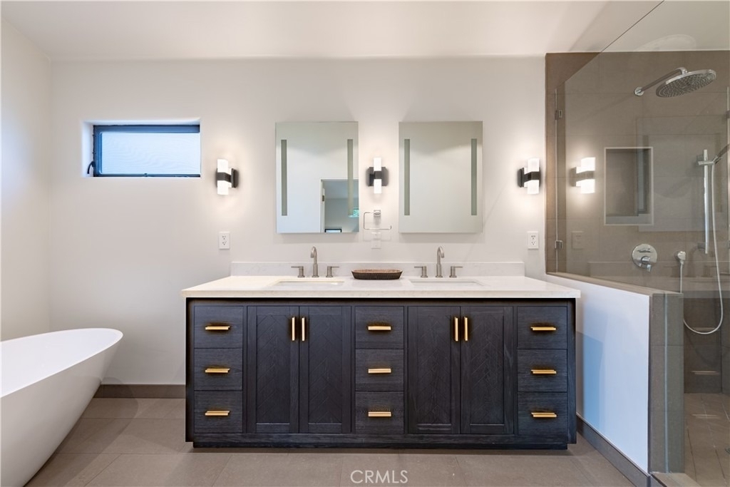 13957 Hesby Street - Photo 16