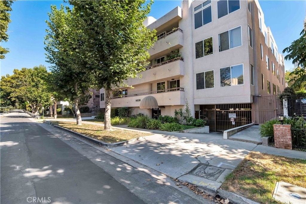 14530 Benefit Street - Photo 38