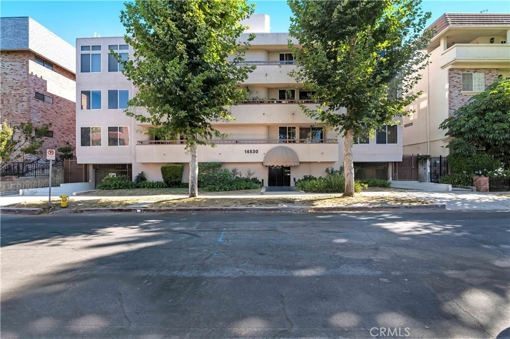 14530 Benefit Street - Photo 37