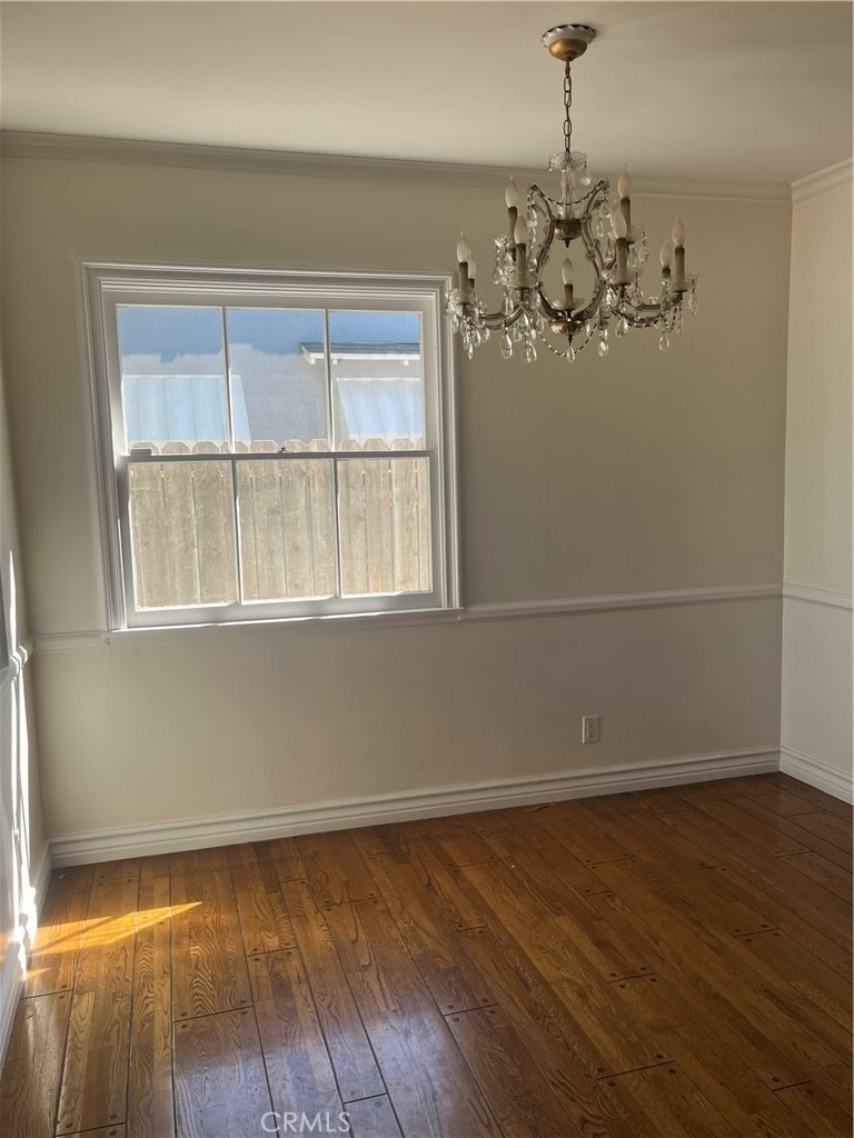 22615 Collins Street - Photo 7