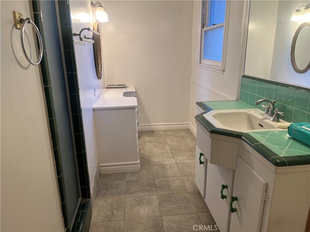 22615 Collins Street - Photo 12