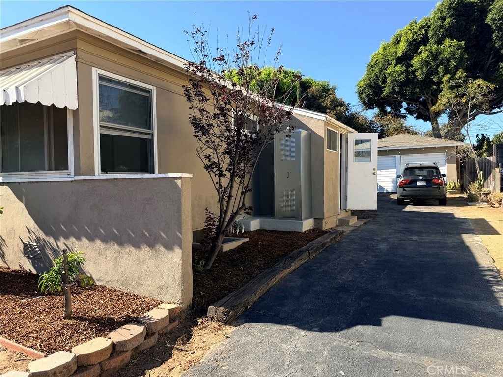 6757 W 86th Place - Photo 4