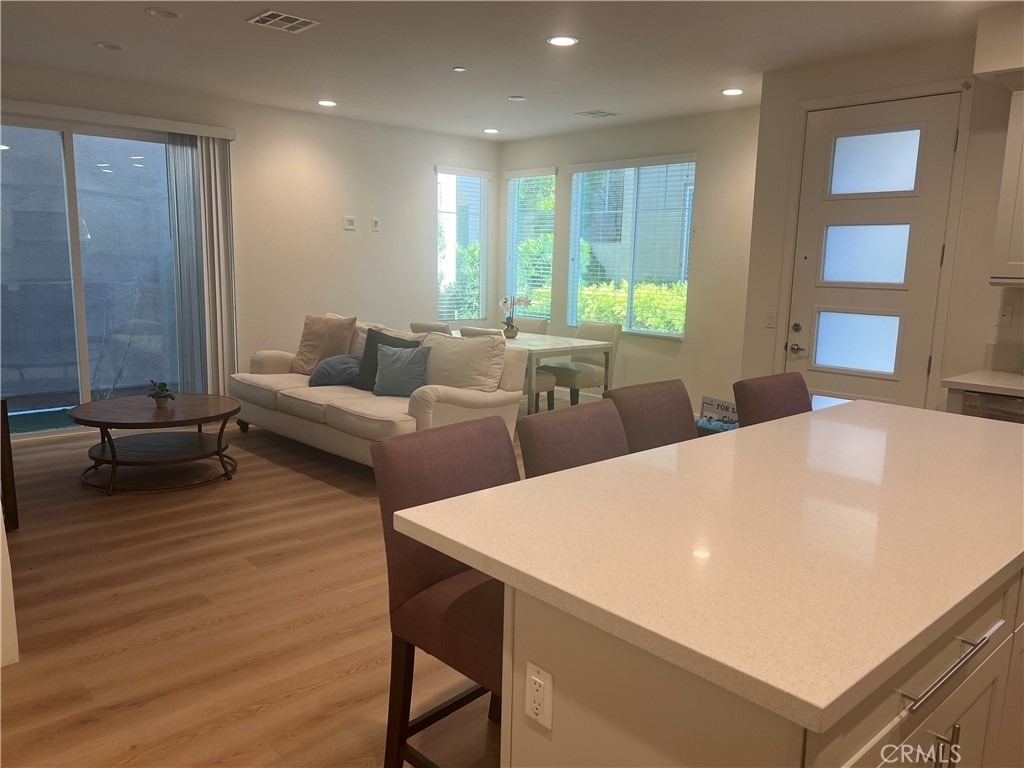 595 Cultivate - Photo 15