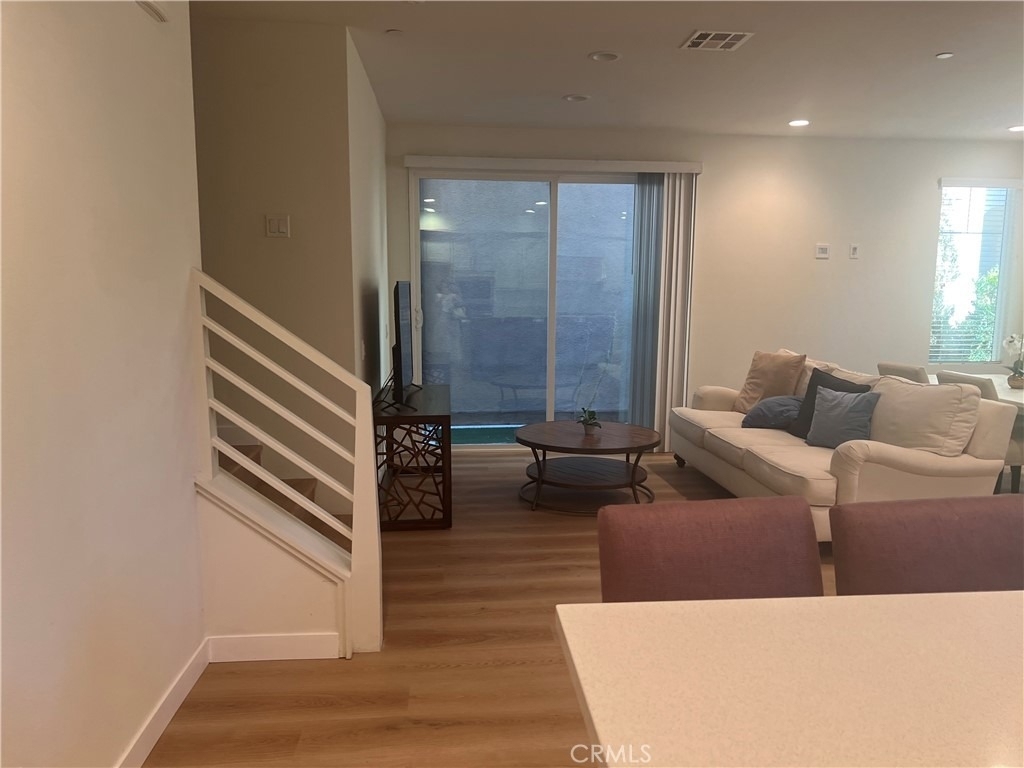 595 Cultivate - Photo 14