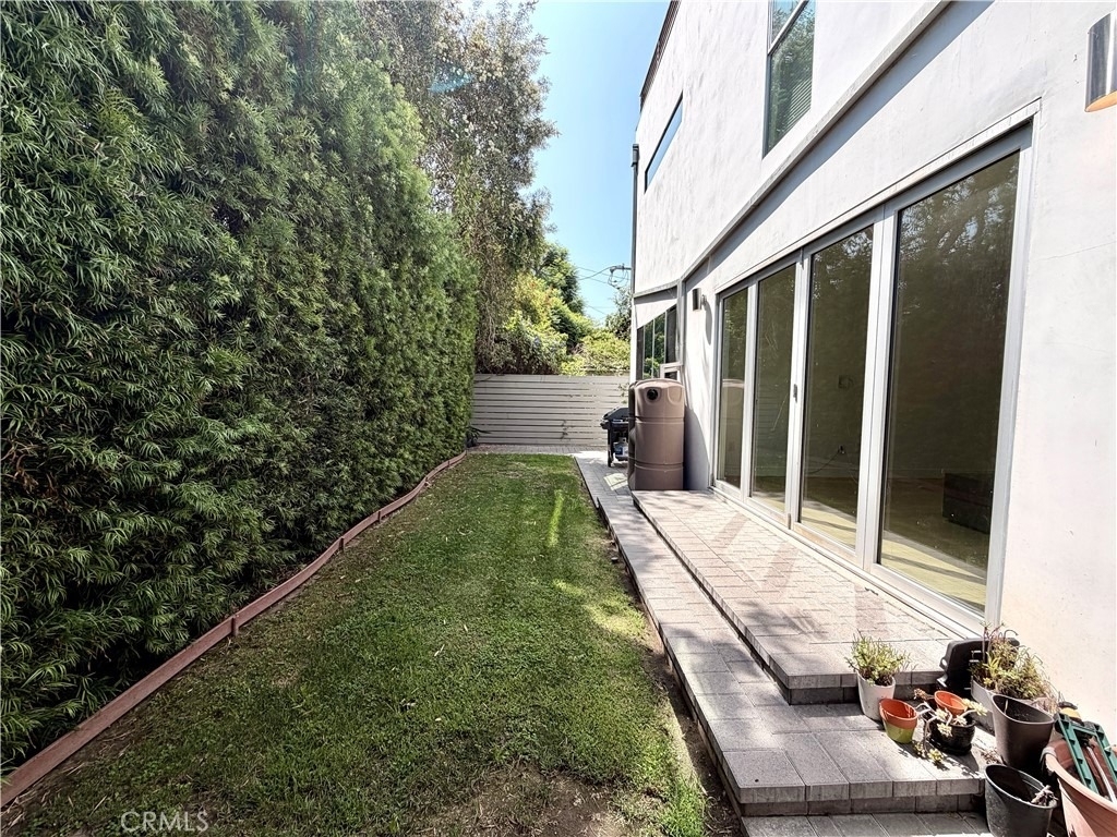 1042 Garfield Avenue - Photo 28