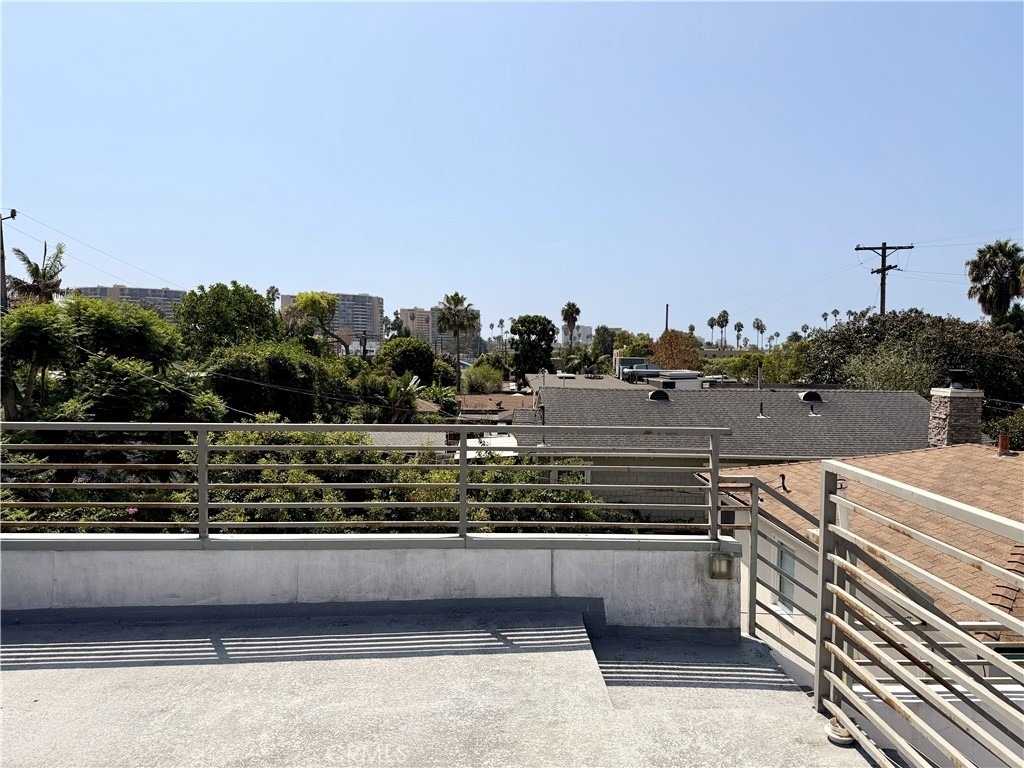 1042 Garfield Avenue - Photo 39