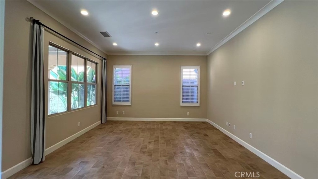 59 Thornapple - Photo 4