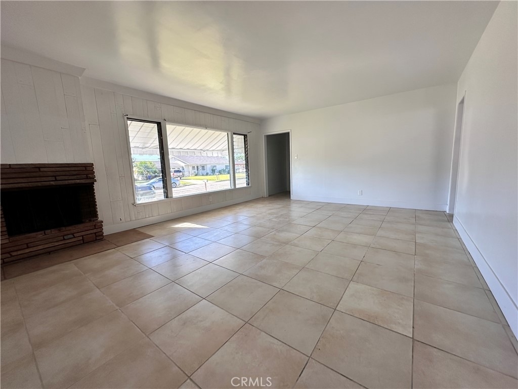208 E Cornell - Photo 4