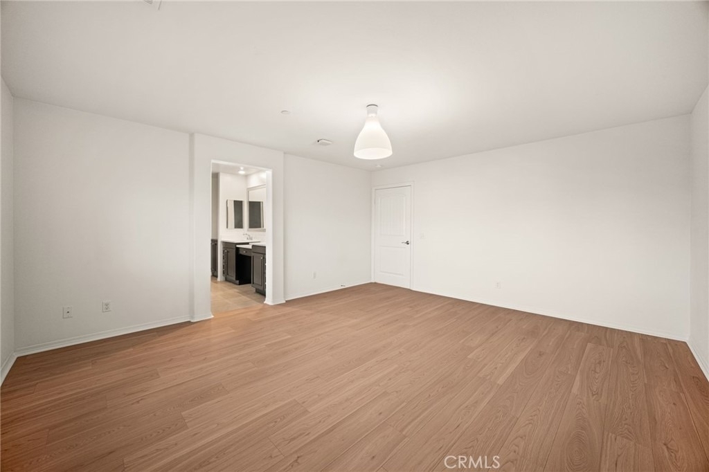 6898 Cache Way - Photo 10