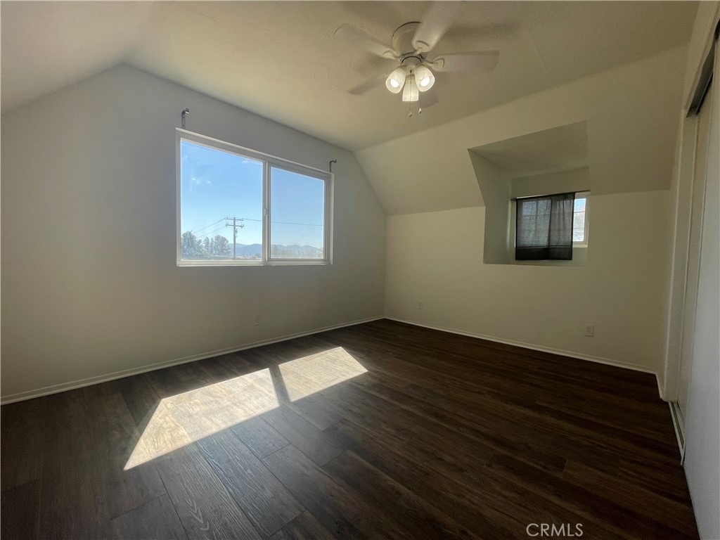 26140 Hoover Street - Photo 11