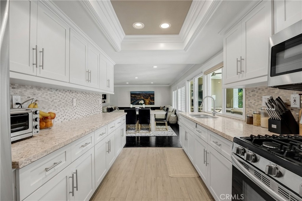 1320 N Van Gogh - Photo 20