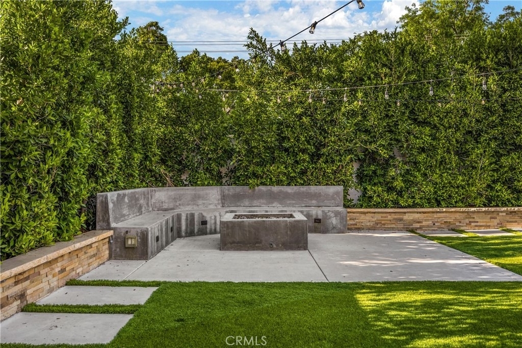 1320 N Van Gogh - Photo 49