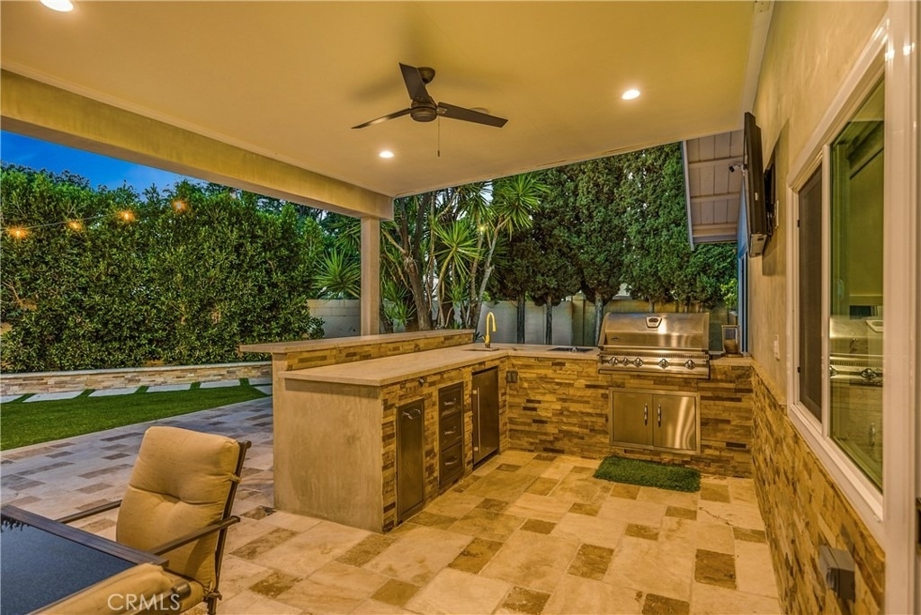 1320 N Van Gogh - Photo 6