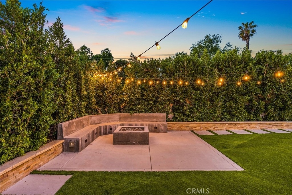 1320 N Van Gogh - Photo 46