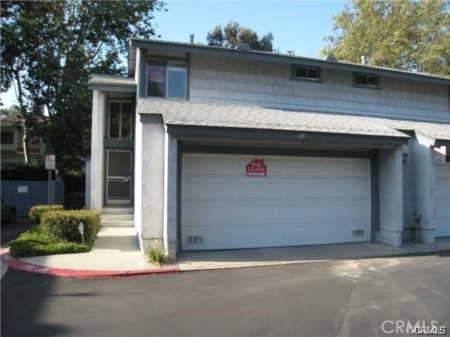 2321 S Magnolia - Photo 0