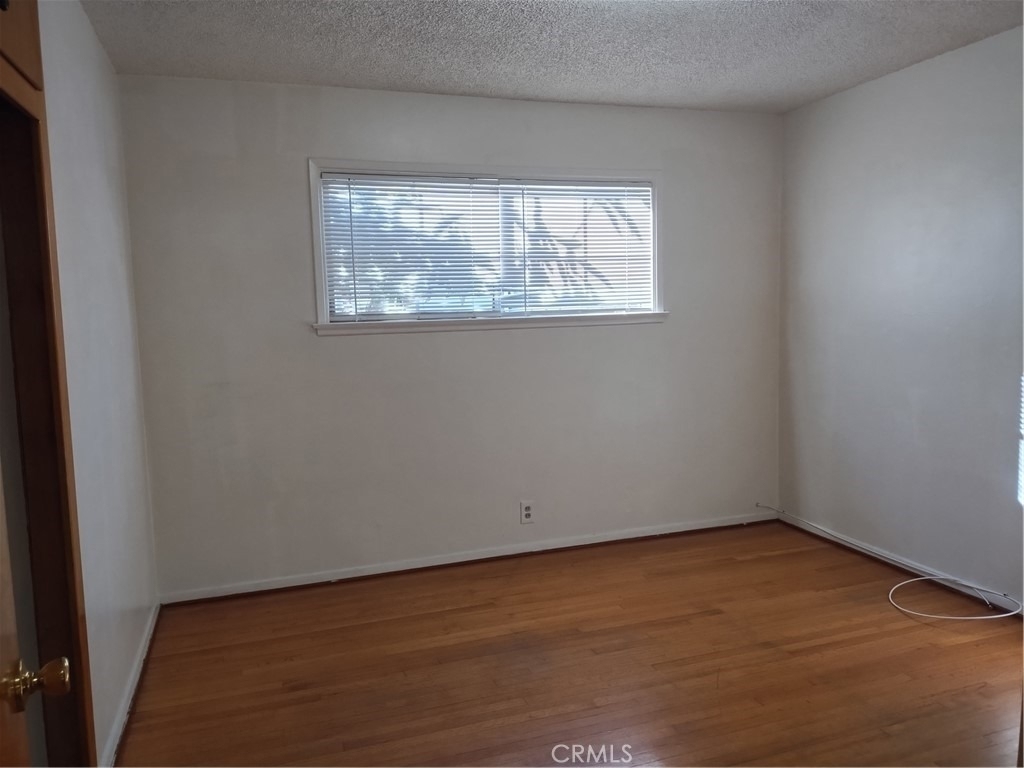9721 Emperor Avenue - Photo 7