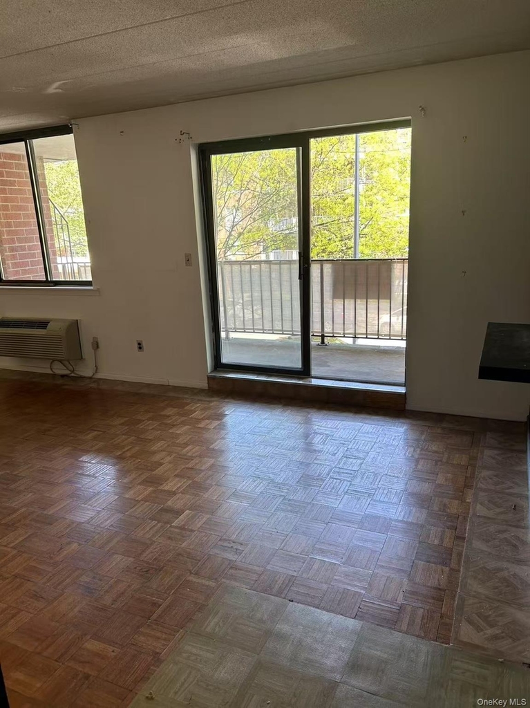 139-76 35th Avenue - Photo 6