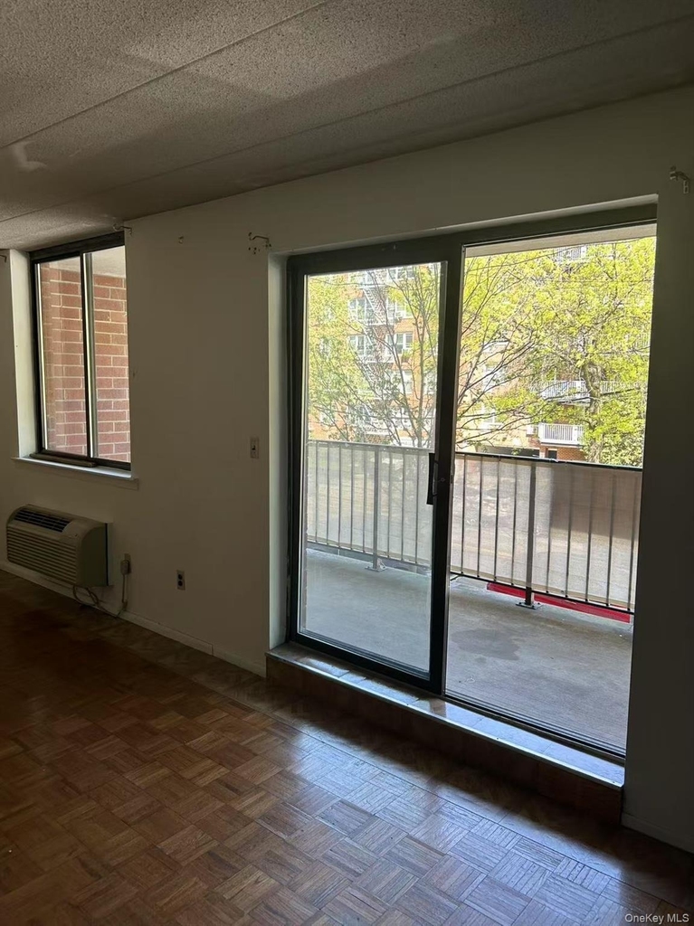 139-76 35th Avenue - Photo 2