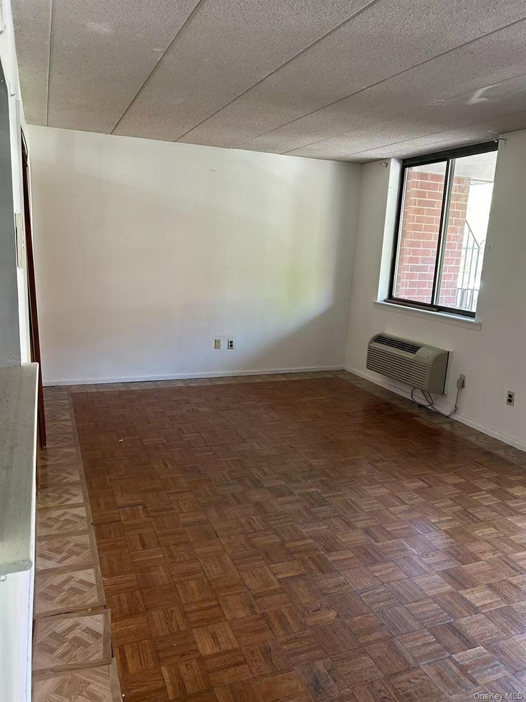 139-76 35th Avenue - Photo 7
