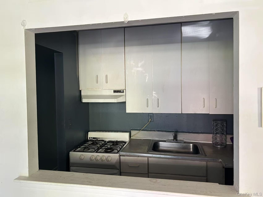139-76 35th Avenue - Photo 4