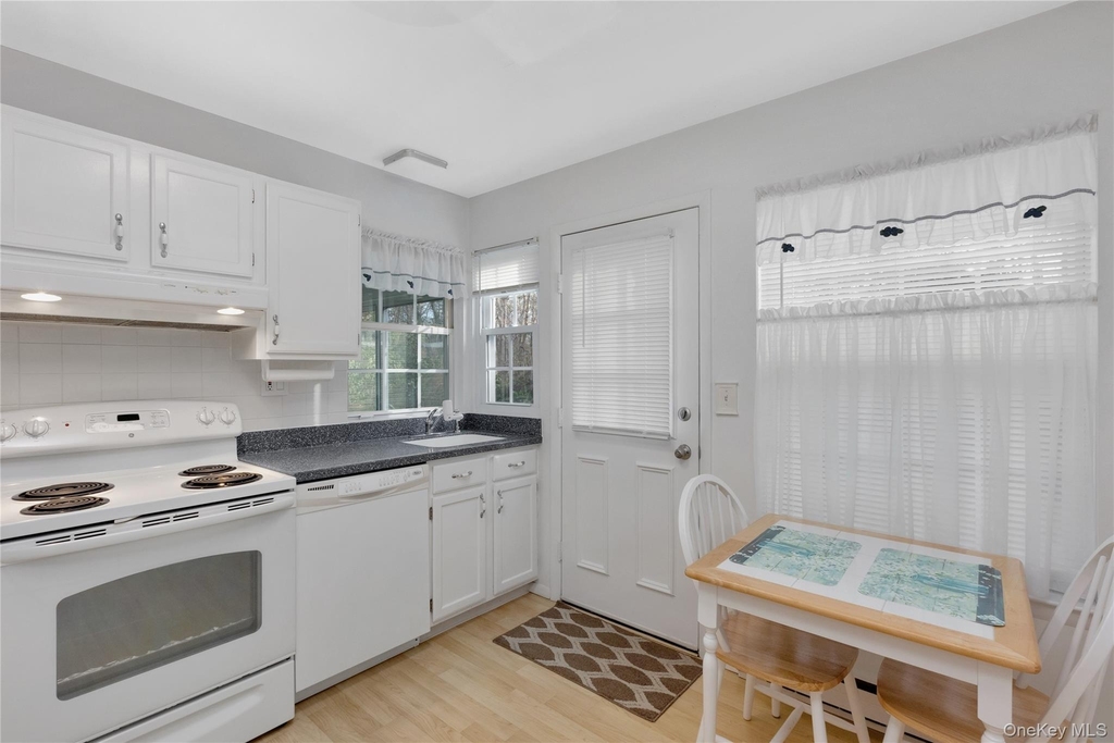 231 Belfast Lane - Photo 5