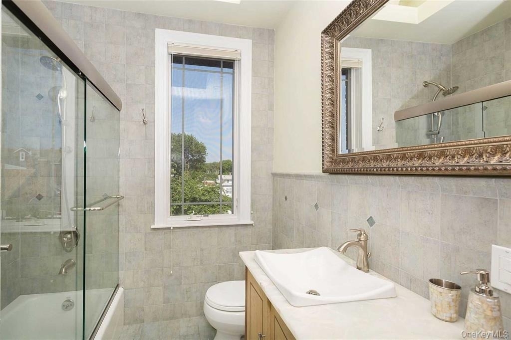 712 126th Street - Photo 13