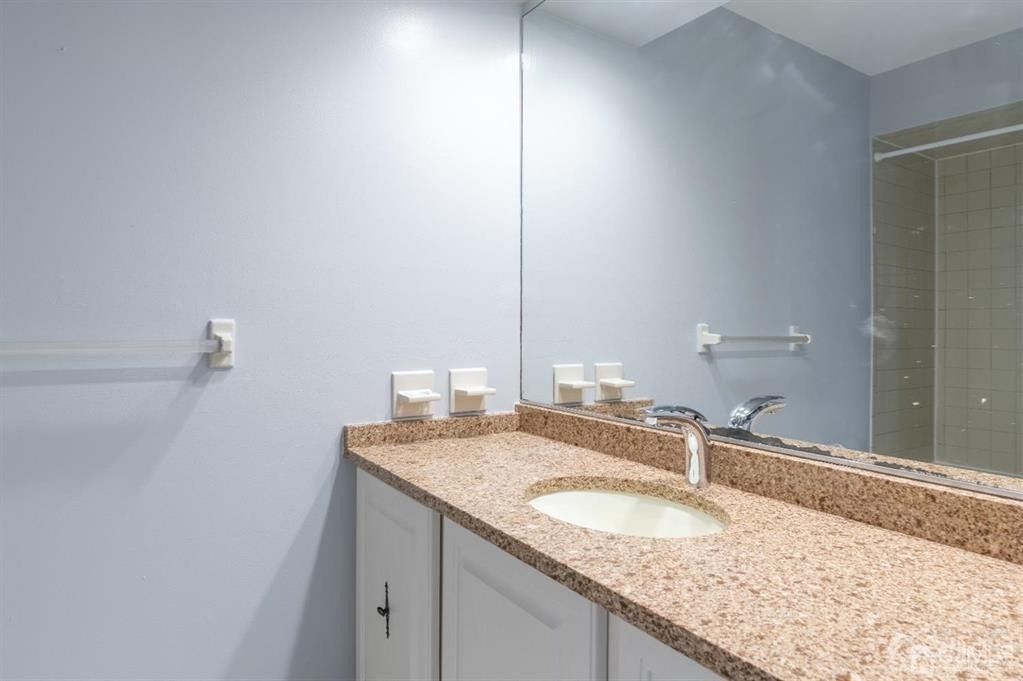 810 Woodbridge Commons Way - Photo 4