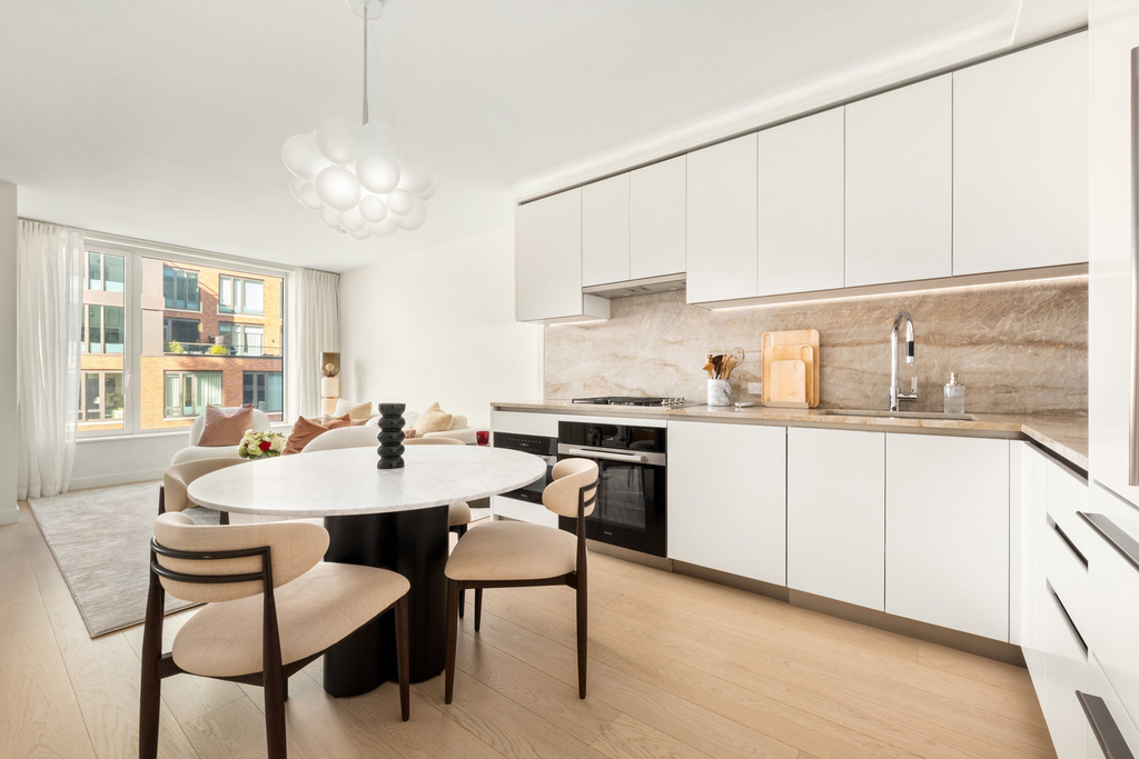 450 Washington Street - Photo 1