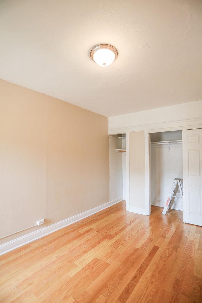 7455 N Greenview Avenue - Photo 7