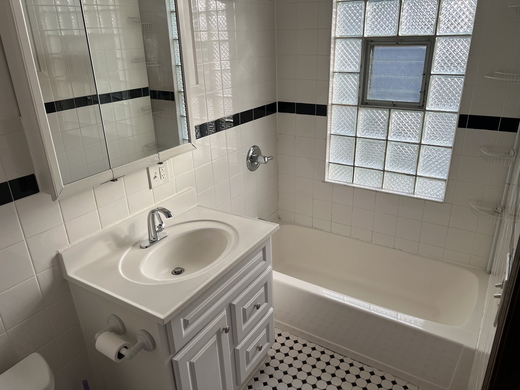905 Grey Avenue - Photo 8
