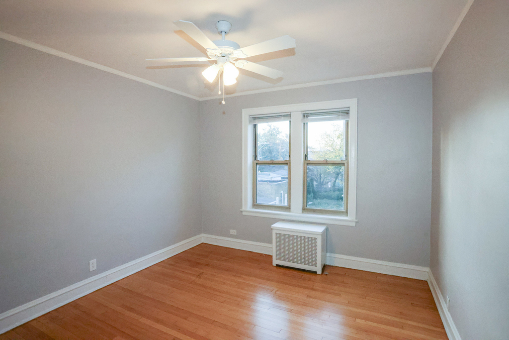 7443 N Claremont Avenue - Photo 11