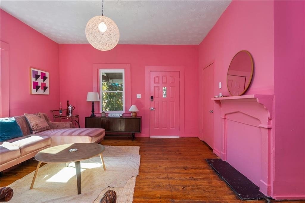 184 Savannah Street Se - Photo 8