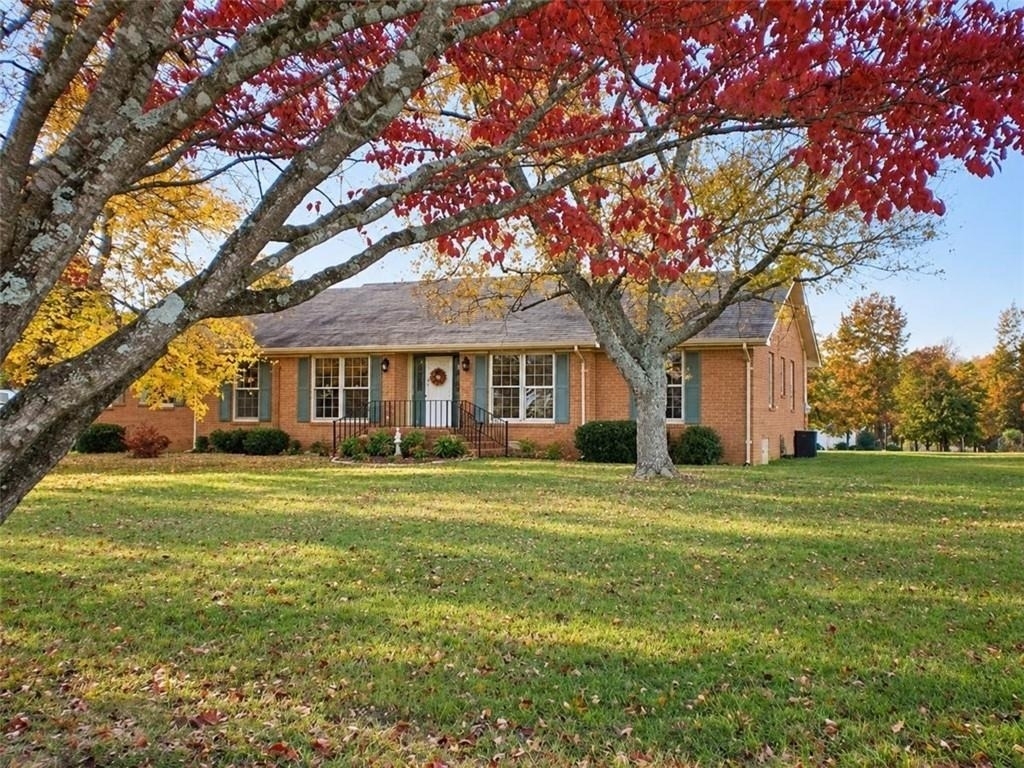 635 Crowe Road - Photo 1