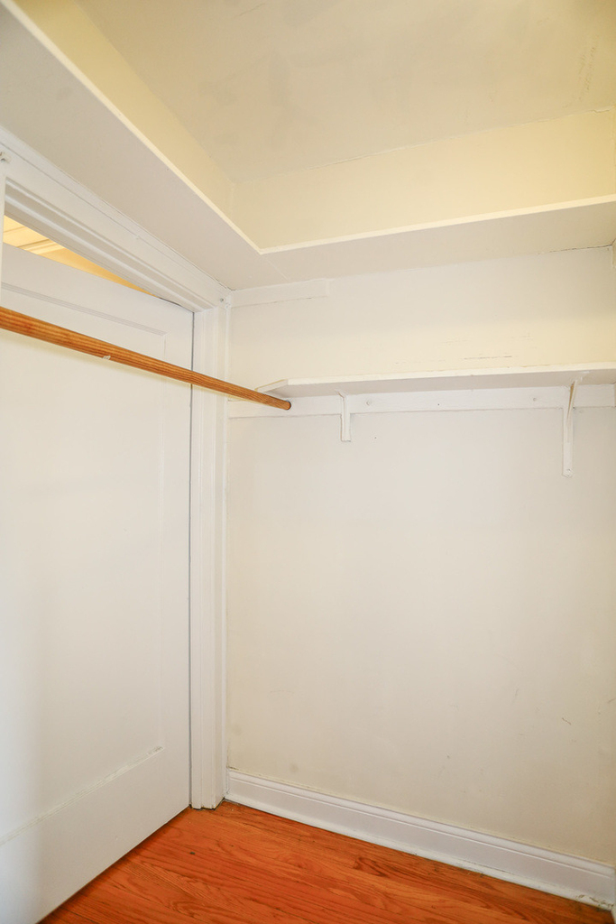 1627 W Lunt Avenue - Photo 6