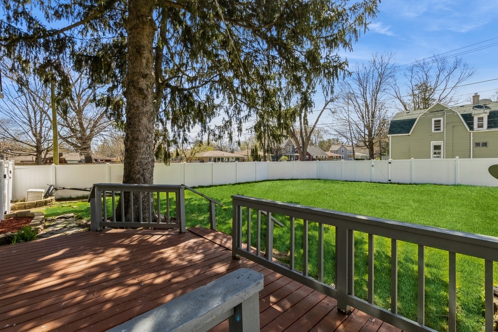 1503 Carmel Boulevard - Photo 21