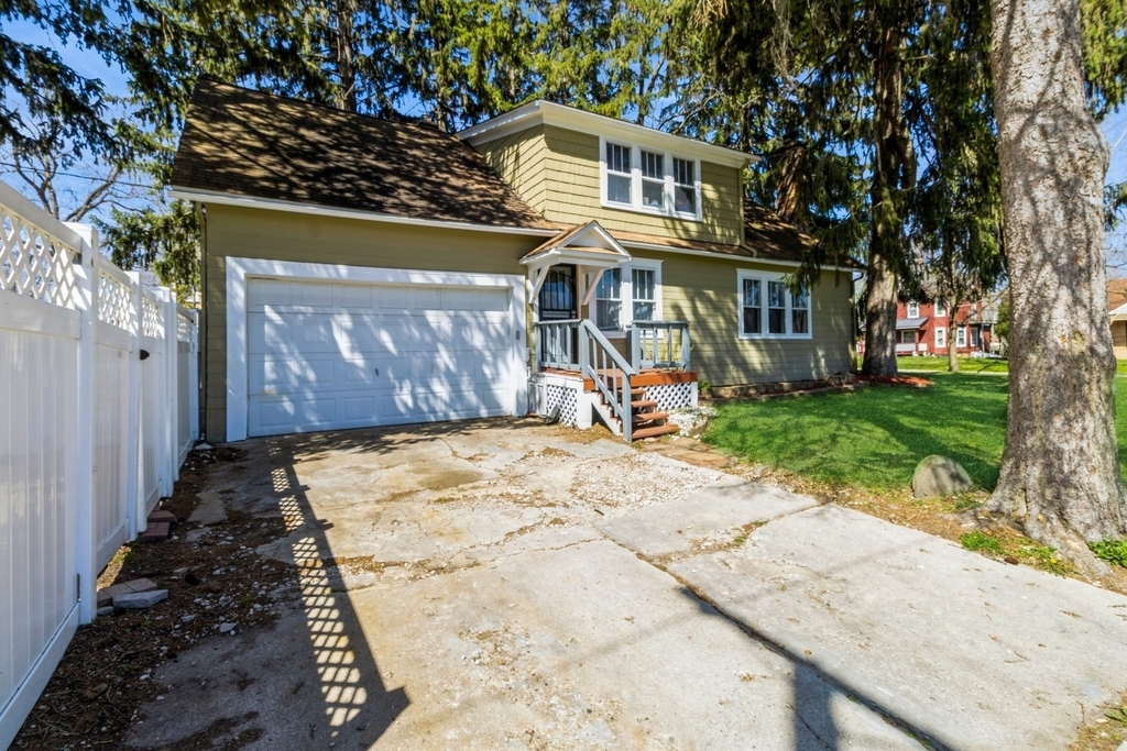 1503 Carmel Boulevard - Photo 4