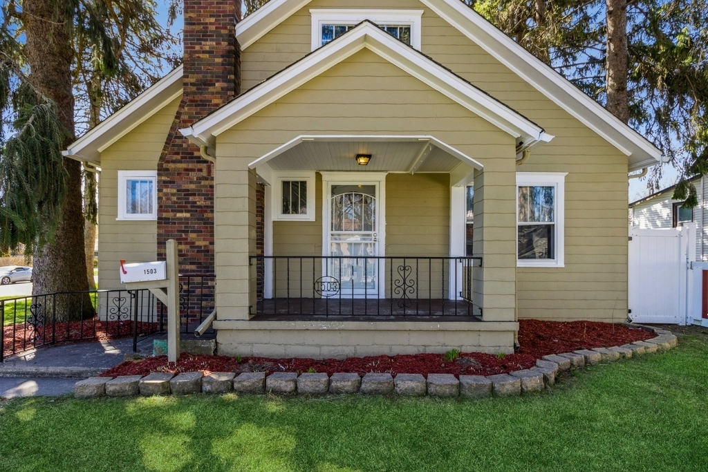 1503 Carmel Boulevard - Photo 1