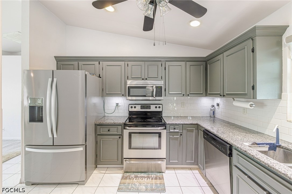8341 Cardinal Road - Photo 18