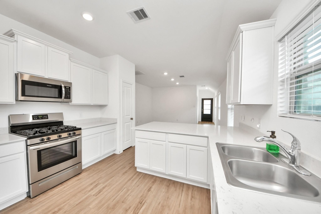 6233 Arcadia Sound Lane - Photo 15