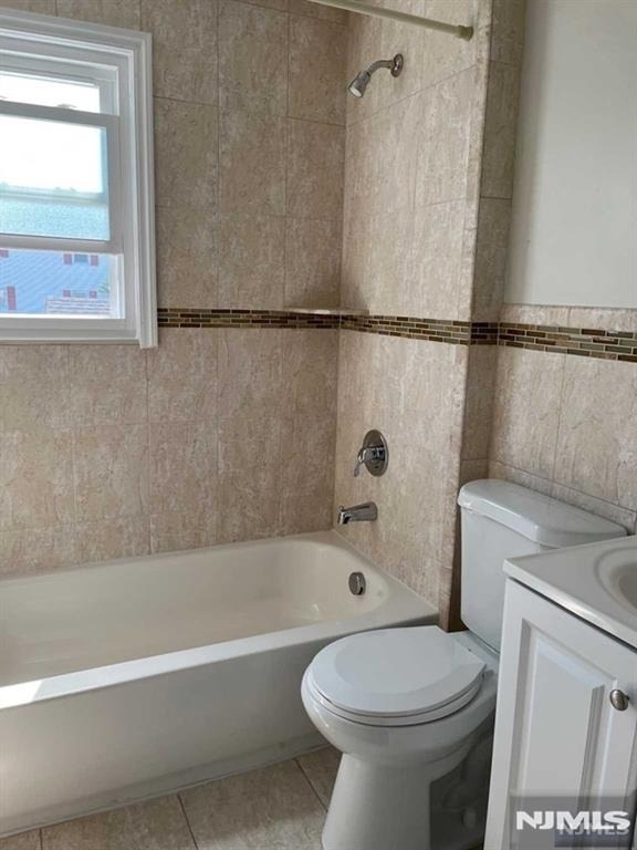 62 Devon - Photo 2