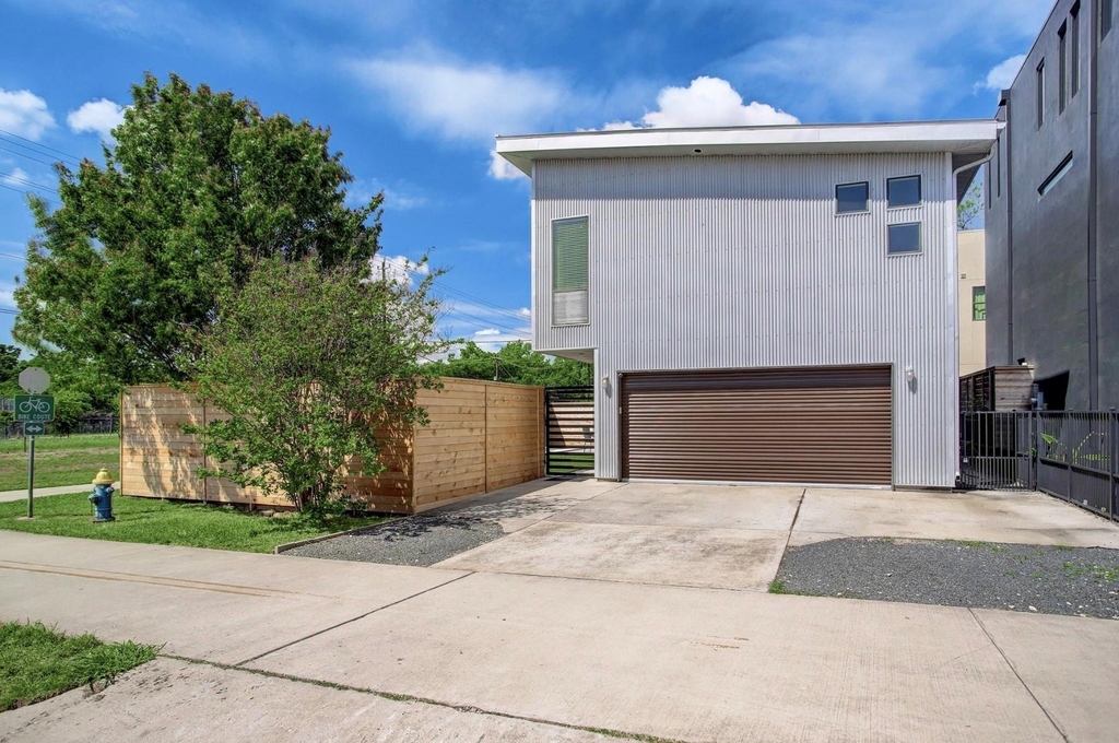 705 Nicholson Street - Photo 36