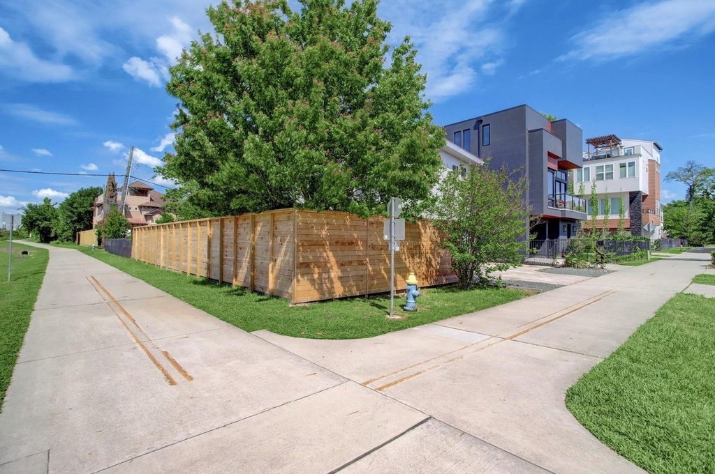 705 Nicholson Street - Photo 39
