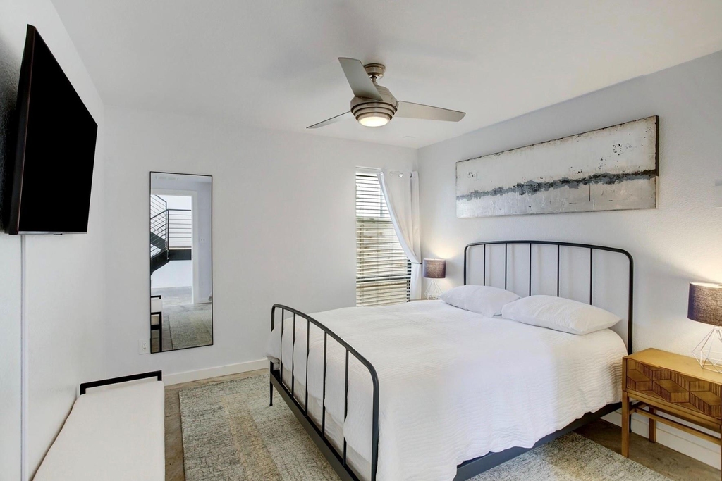 705 Nicholson Street - Photo 33