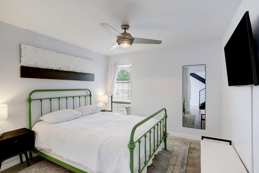 705 Nicholson Street - Photo 32