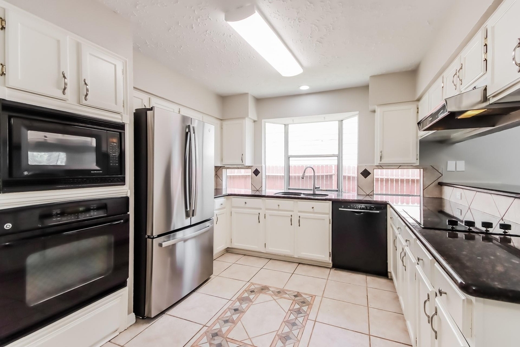5414 Garden Village Drive - Photo 5