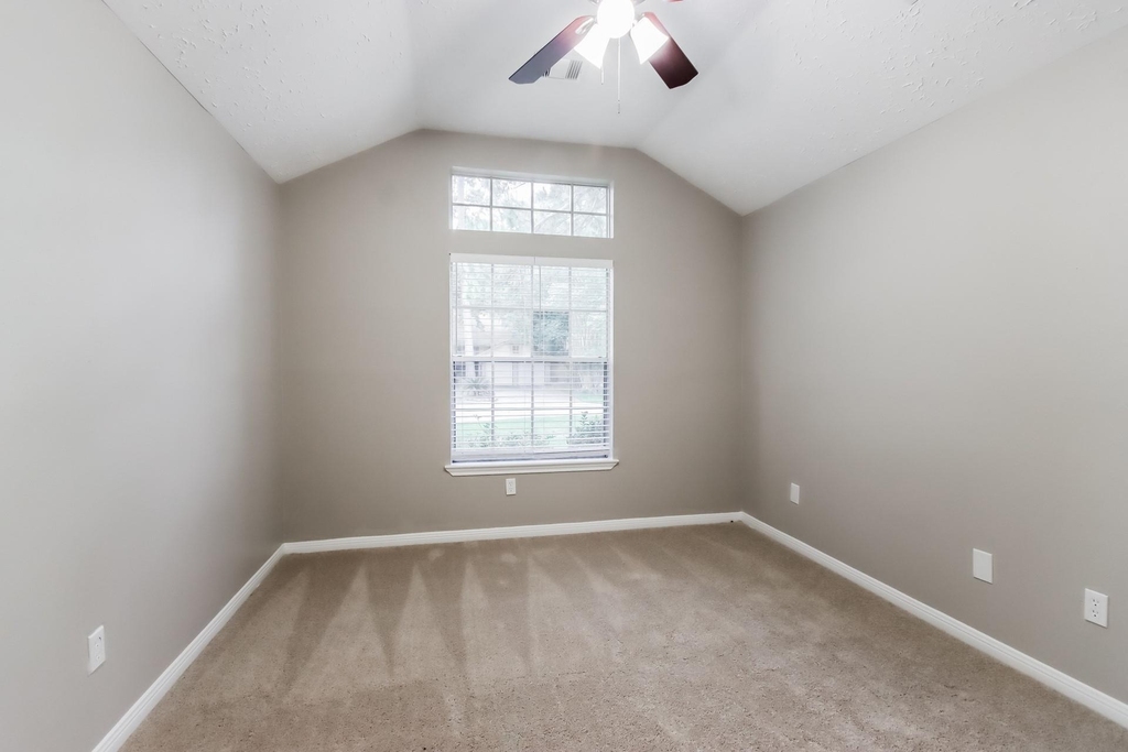5414 Garden Village Drive - Photo 11