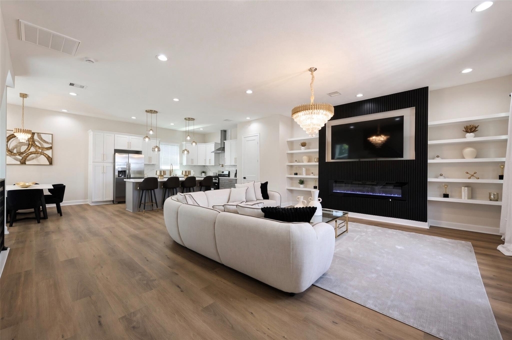 1605 Sylveste Street - Photo 1