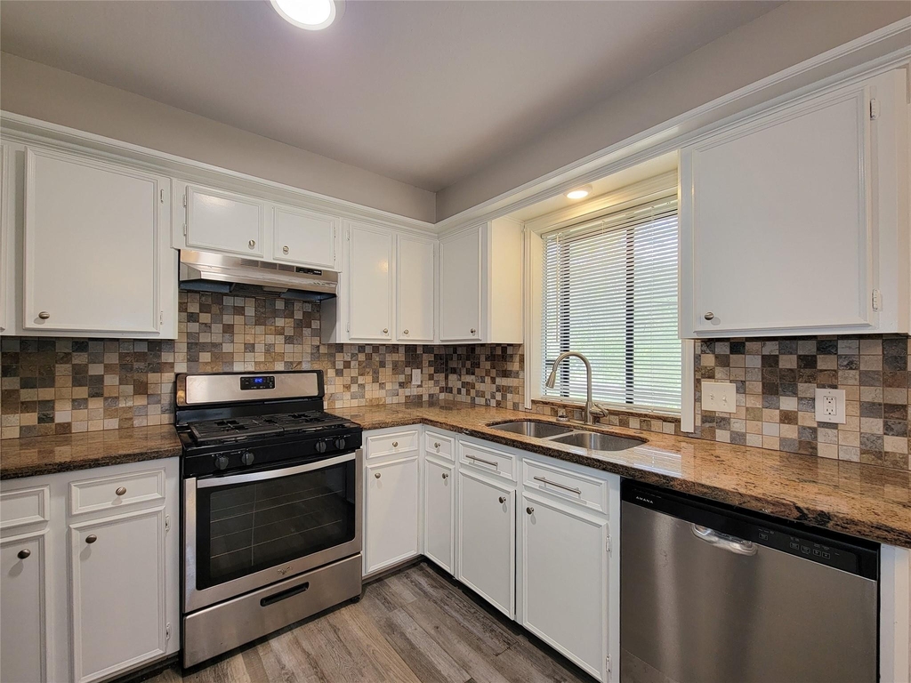 80 Fallenstone Drive - Photo 22